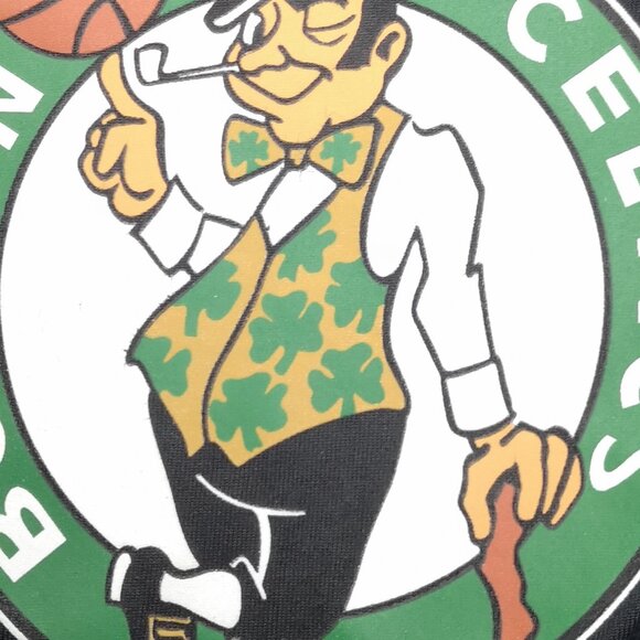 Under Armour Combine Men's Size XL Heat Gear Black w/Boston Celtics Logo T-shirt - Picture 7 of 7